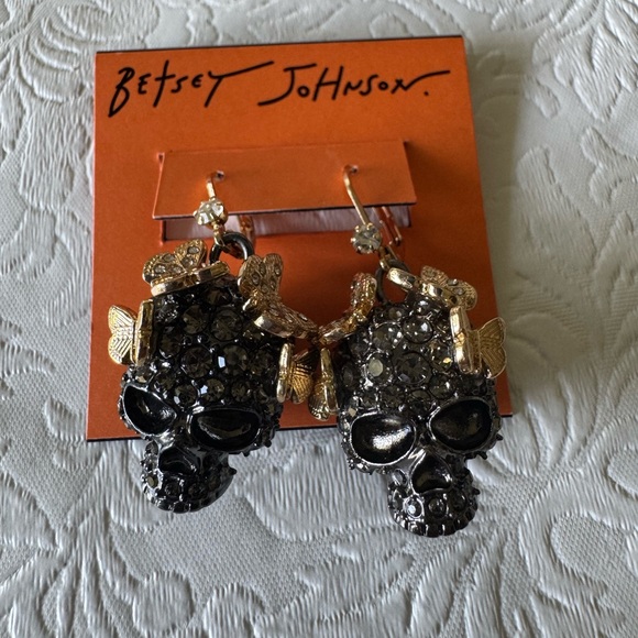 Betsey Johnson Skull Earrings Gold Butterfly Gunmetal Crystal - Picture 3 of 3